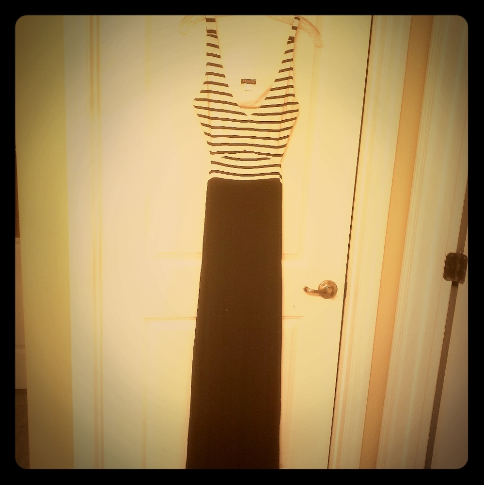Venus size medium black and white striped dress